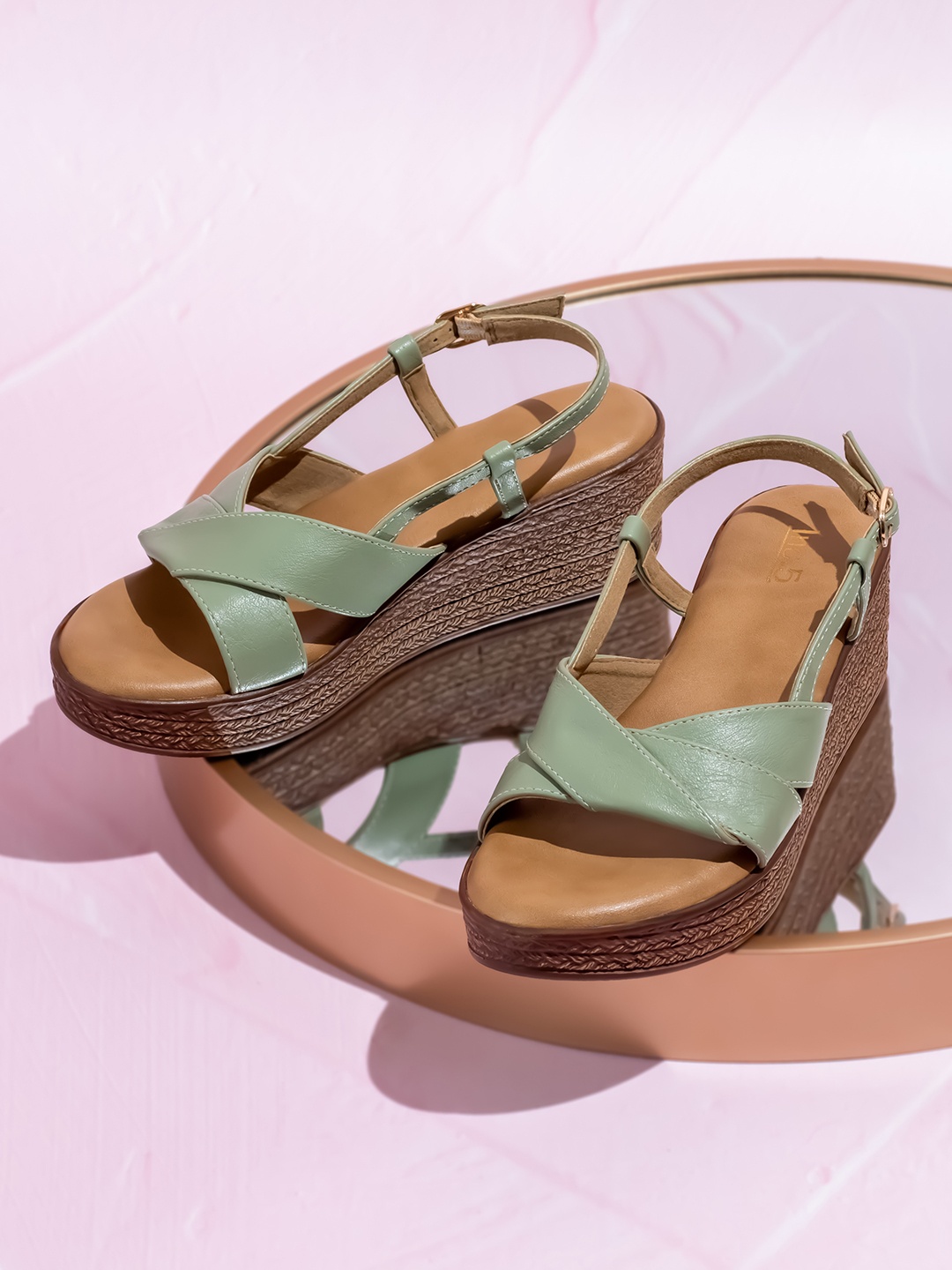 

Inc 5 Women Open Toe Wedge Sandals With Buckle Detail, Green