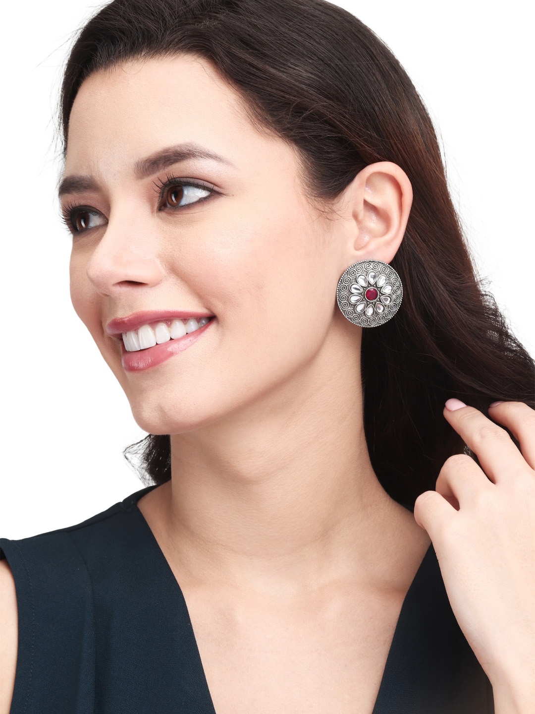 

Anvik Circular Studs Earrings, Silver