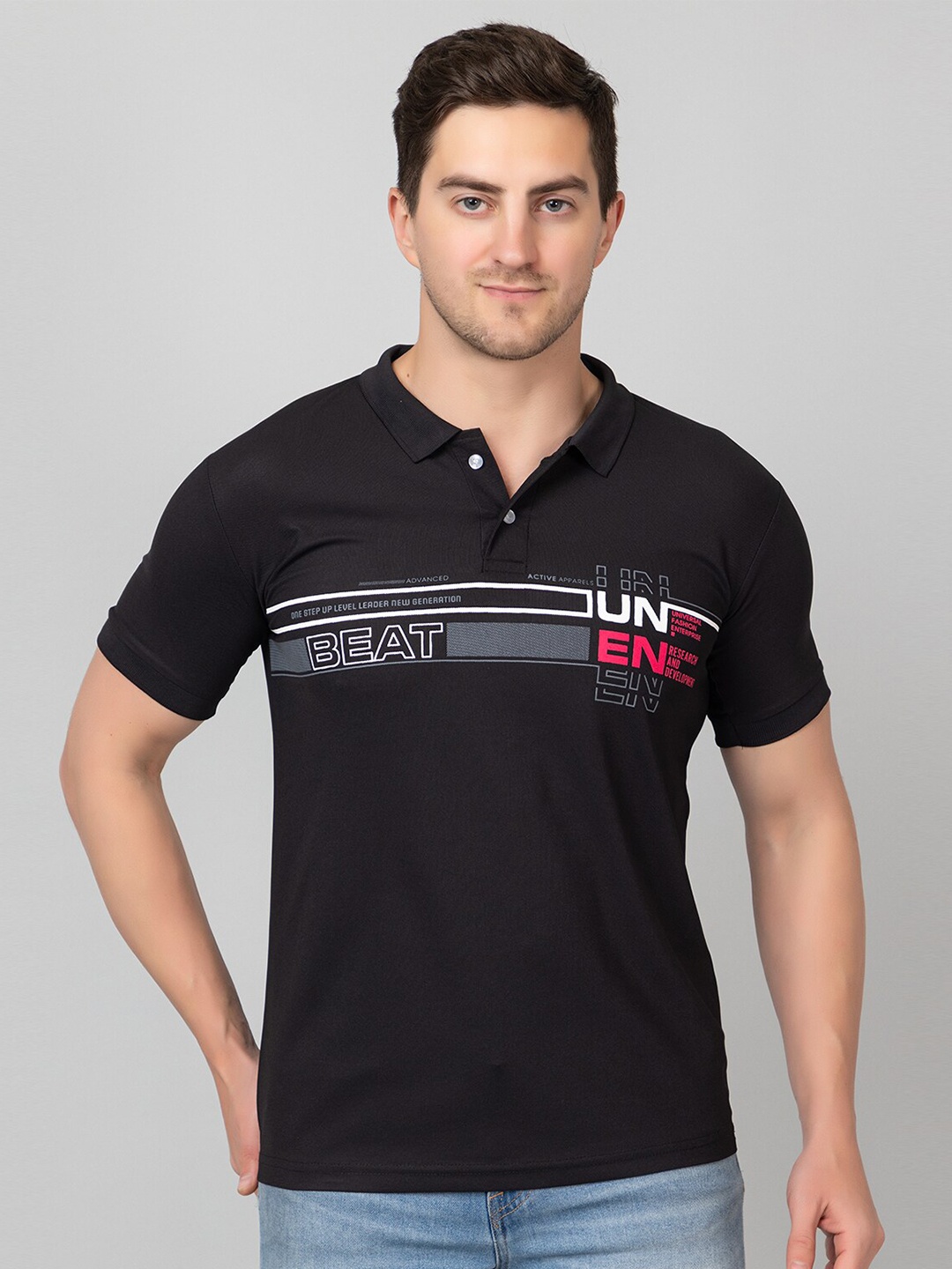 

ZEFFIT Men Typography Polo Collar Applique T-shirt, Black