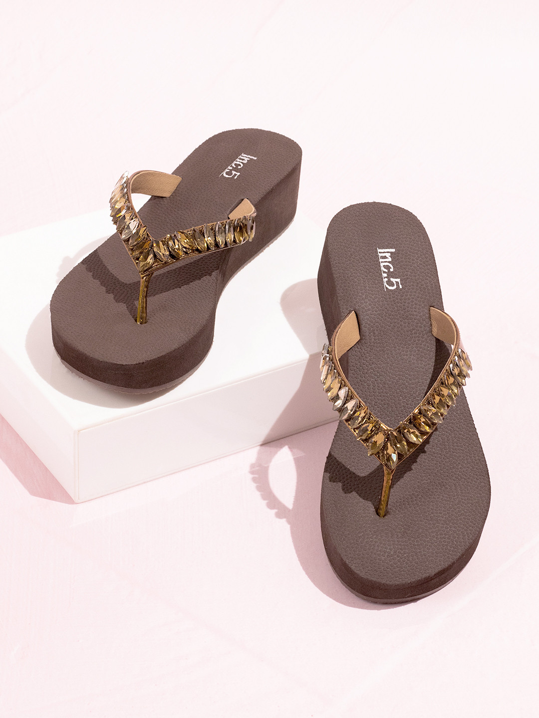 

Inc 5 Women Embellished Open Toe Comfort Heel Sandals, Gold