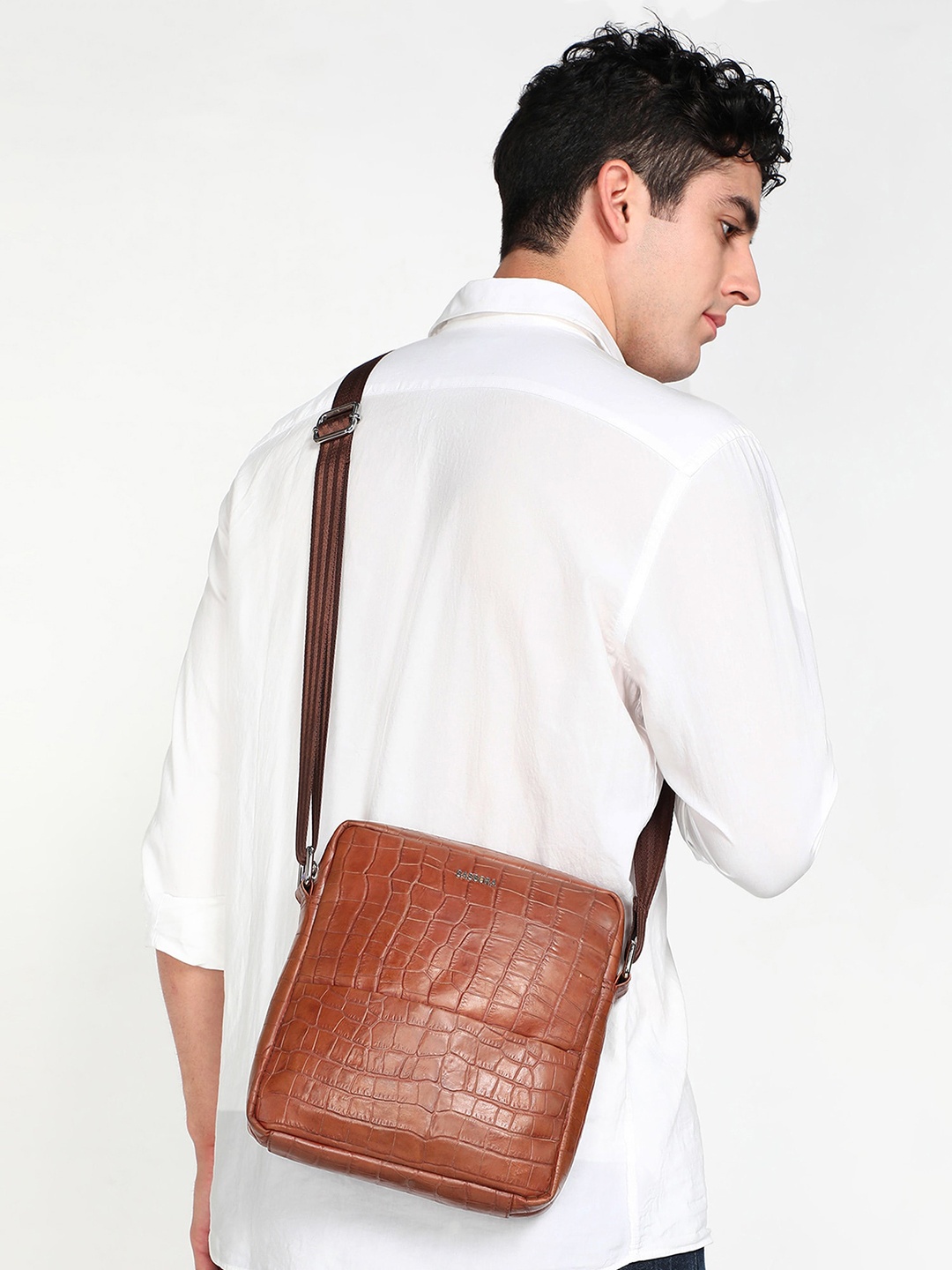 

Sassora Leather Structured Handheld Bag with Quilted, Tan