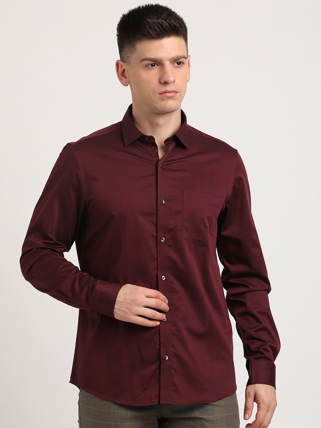 

Turtle Men Classic Slim Fit Opaque Party Shirt, Maroon