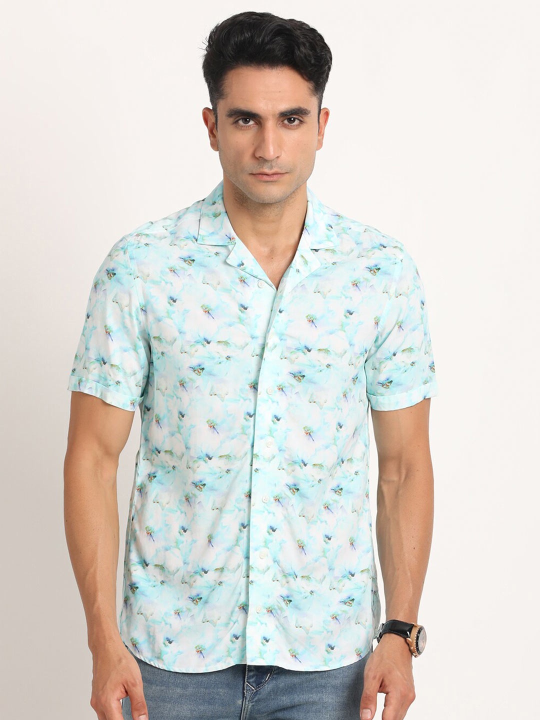 

Turtle Men Relaxed Slim Fit Opaque Printed Casual Shirt, Blue