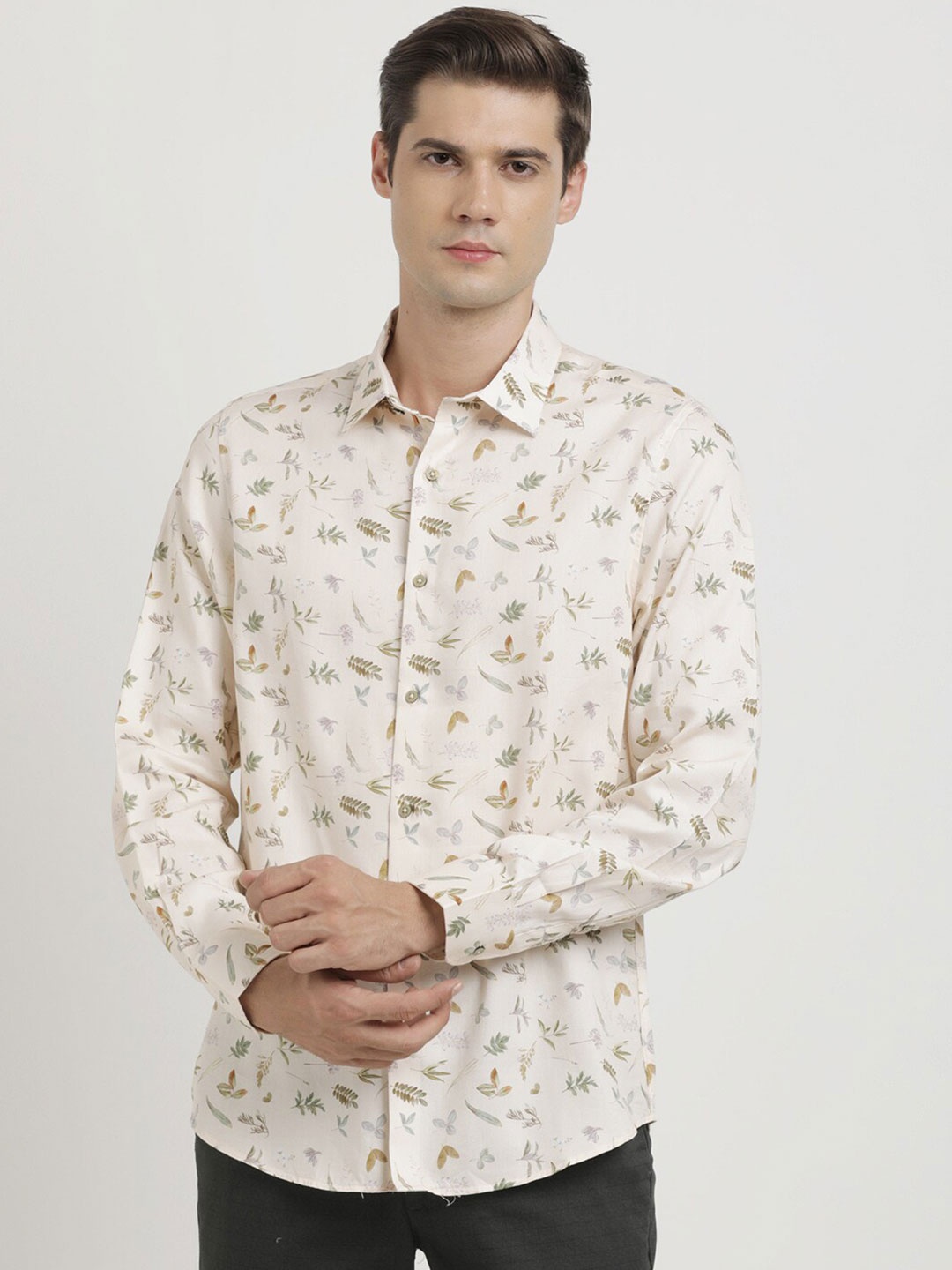 

Turtle Men Classic Slim Fit Floral Opaque Printed Party Shirt, Cream