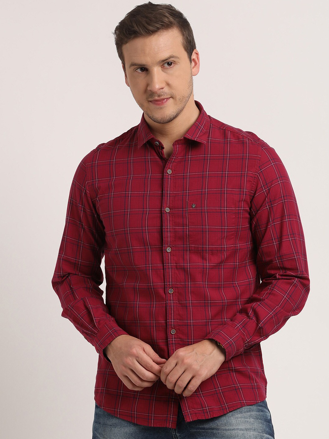 

Turtle Men Relaxed Slim Fit Tartan Checks Opaque Checked Casual Shirt, Maroon