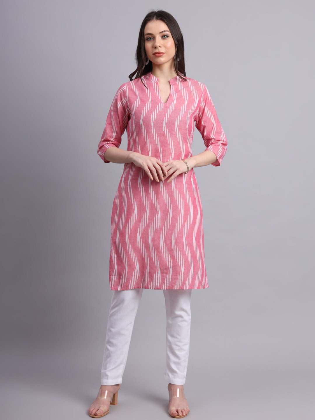 

KALINI Geometric Printed Pure Cotton Straight Kurta, Pink