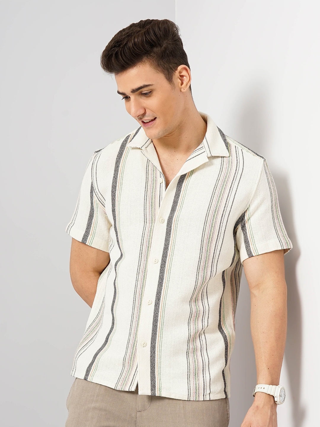 

Celio Men Classic Opaque Striped Casual Shirt, Off white