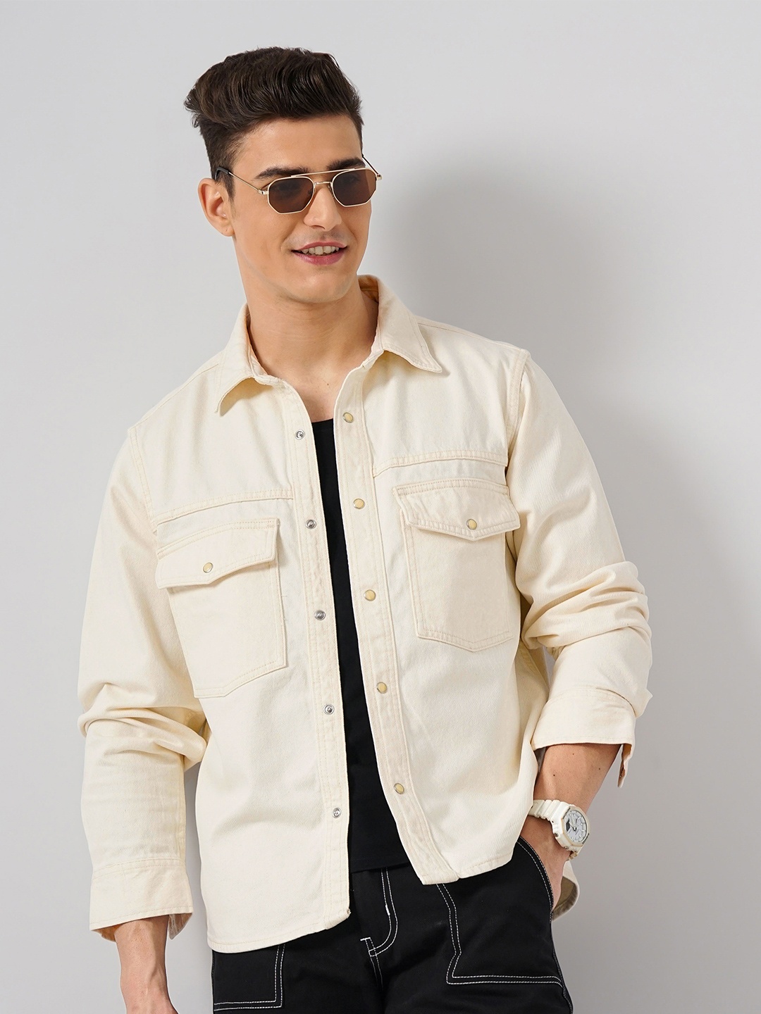 

Celio Men Classic Opaque Casual Shirt, Off white