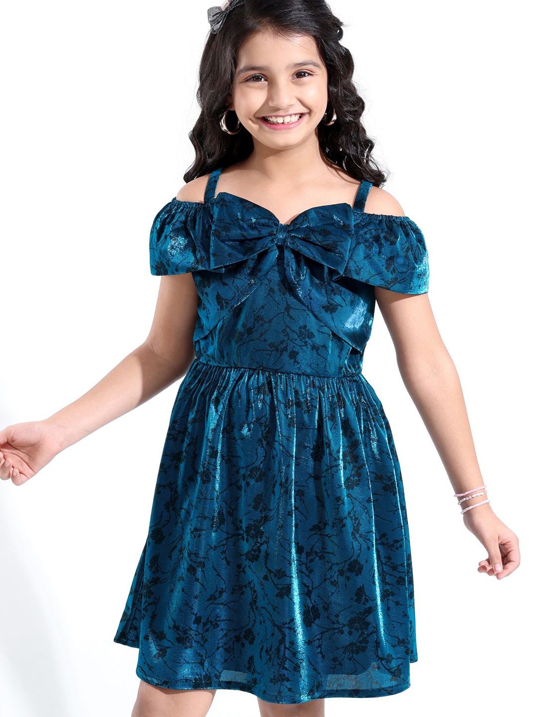 

Hola Bonita Fit & Flare Shimmer Off Shoulder Sleeves Dress, Navy blue