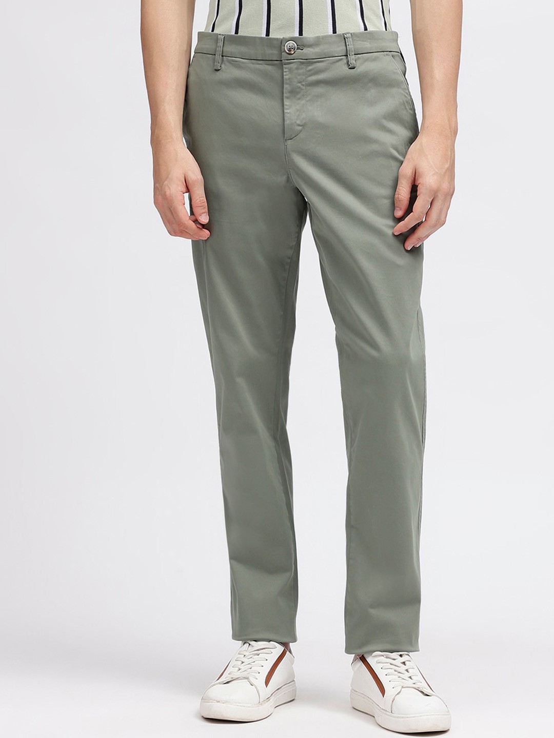 

Bruun & Stengade Men Mid-Rise Regular Fit Trousers, Green