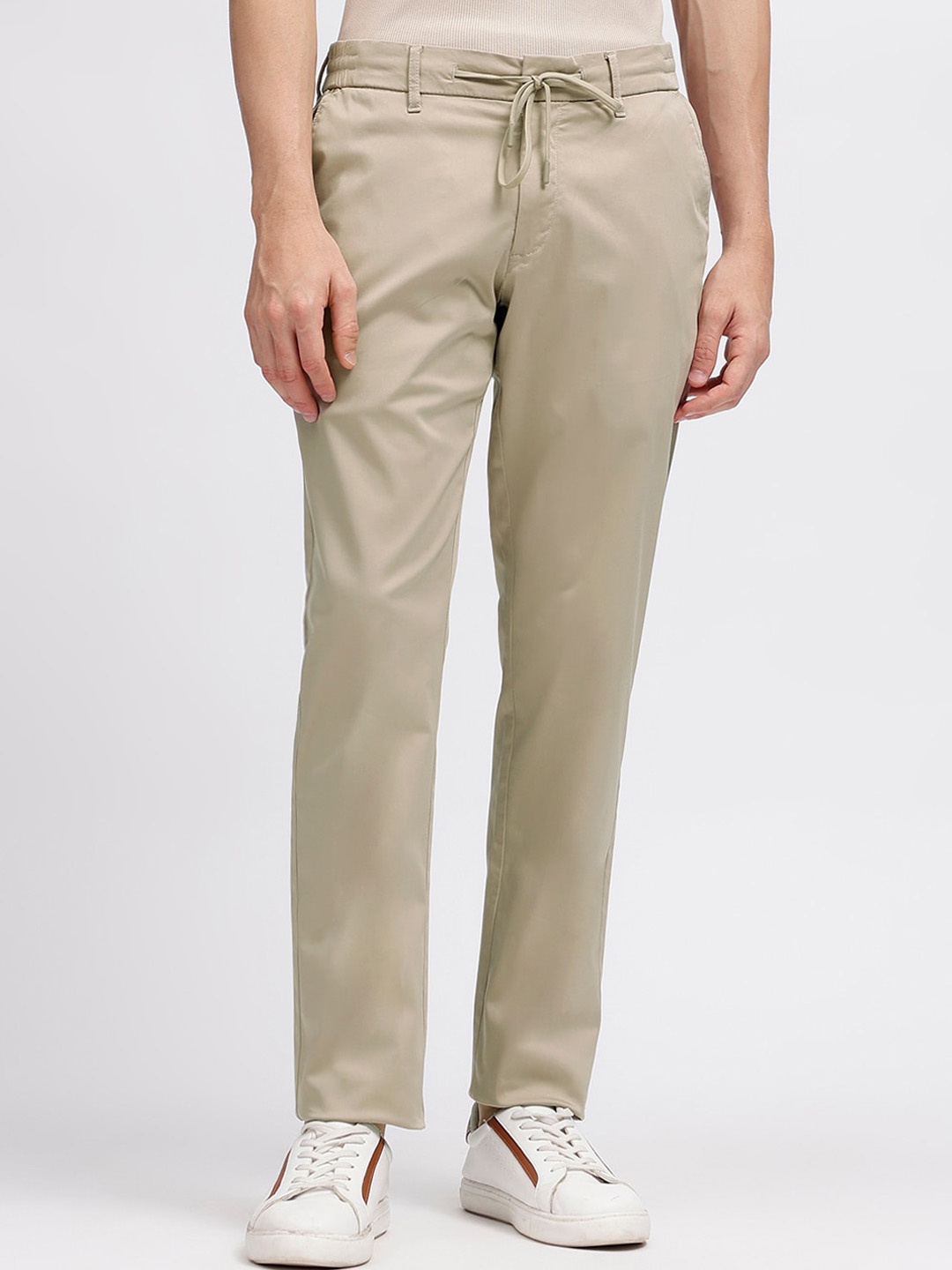 

Bruun & Stengade Men Solid Regular Fit Trouser, Beige