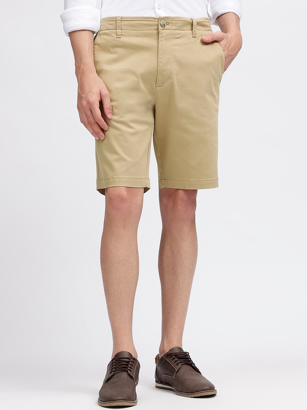 

Bruun & Stengade Men Mid Rise Chino Shorts, Beige