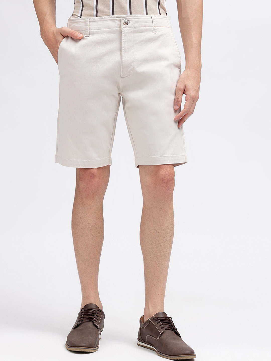 

Bruun & Stengade Men Solid Shorts, Beige