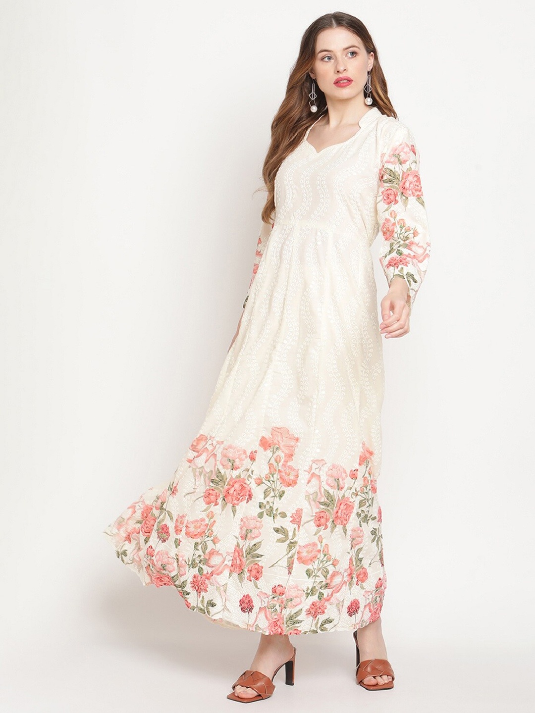 

QUEENLEY Floral Embroidered Chikankari Anarkali Kurta, White