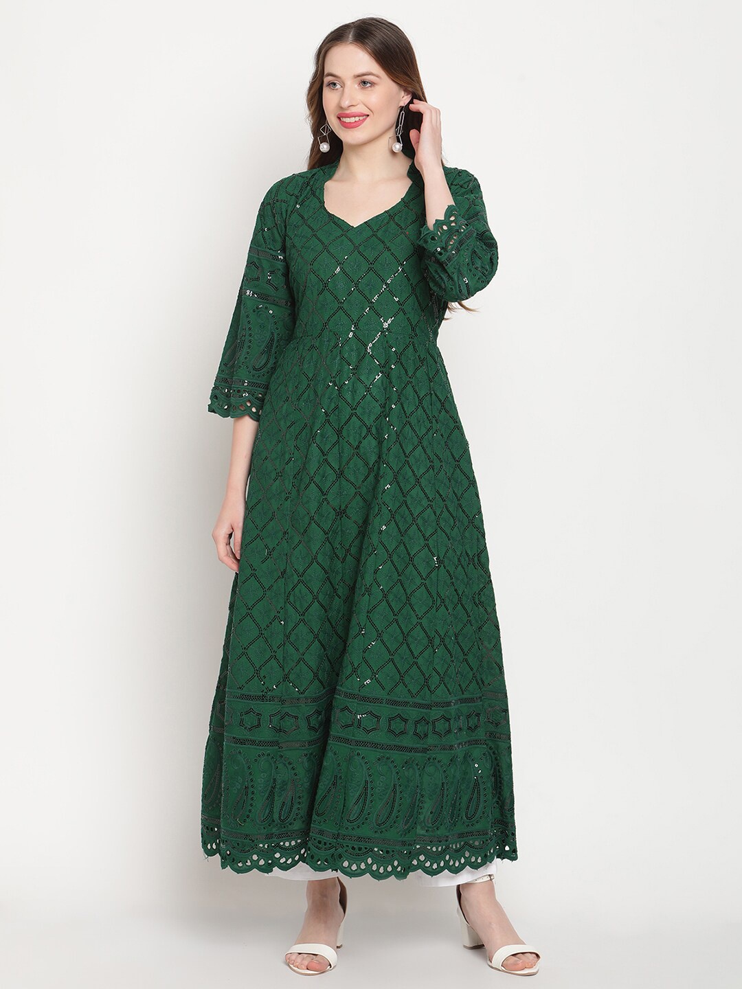 

QUEENLEY Floral Embroidered Sequinned Anarkali Chikankari Kurta, Green