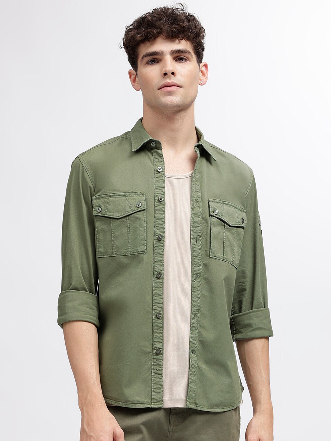 

Iconic Men Solid Regular Fit Cotton Shirt, Olive