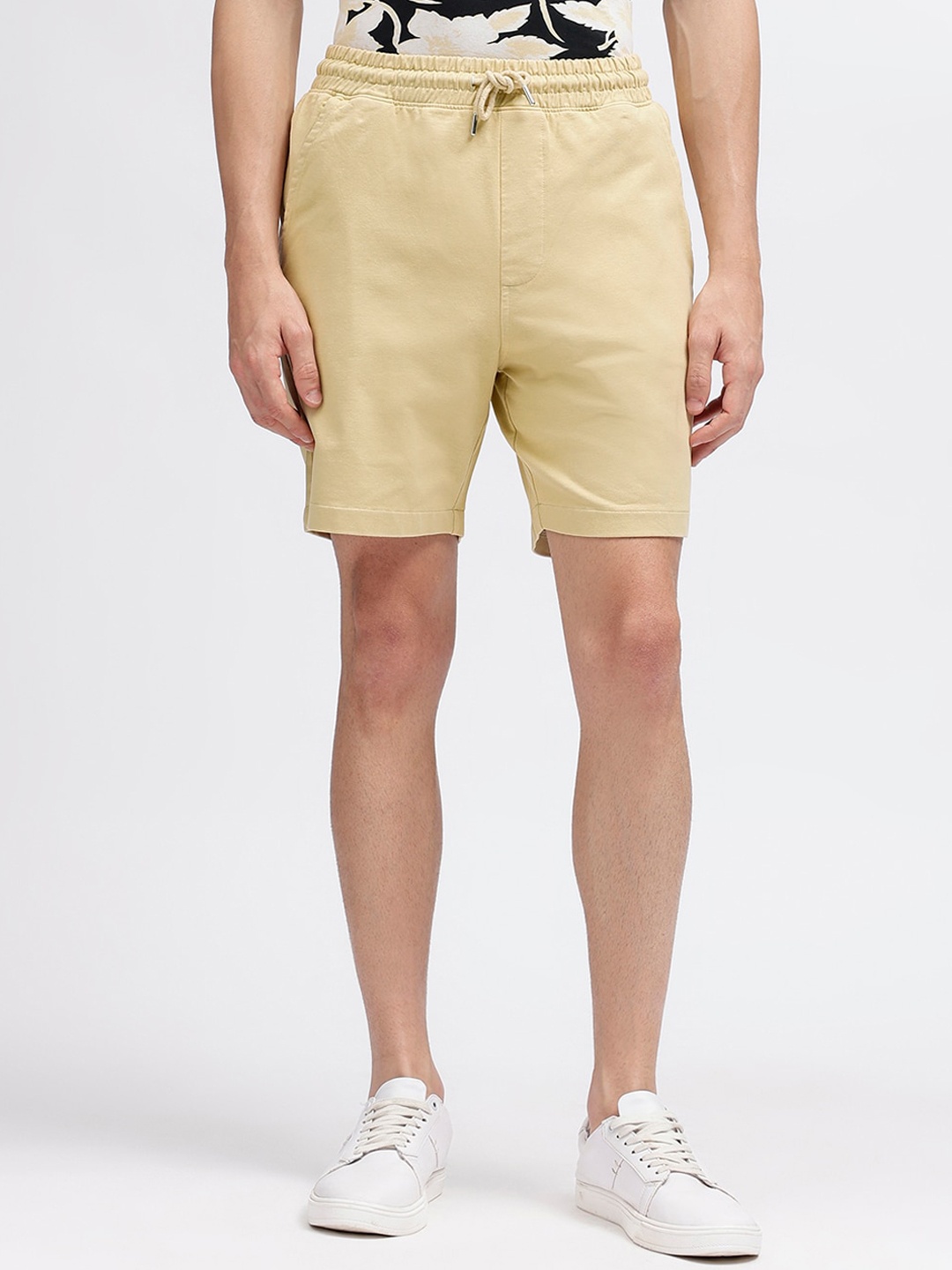 

LINDBERGH Men Shorts, Beige