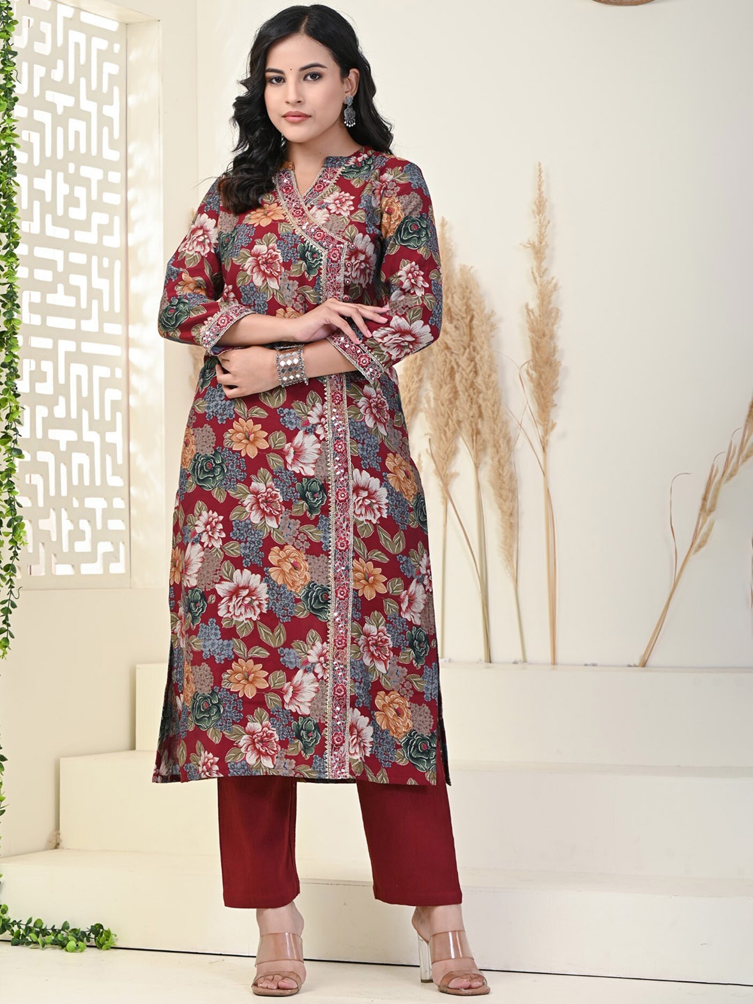 

Swasti Floral Printed Gotta Patti Pure Cotton Straight Kurta With Trousers, Maroon