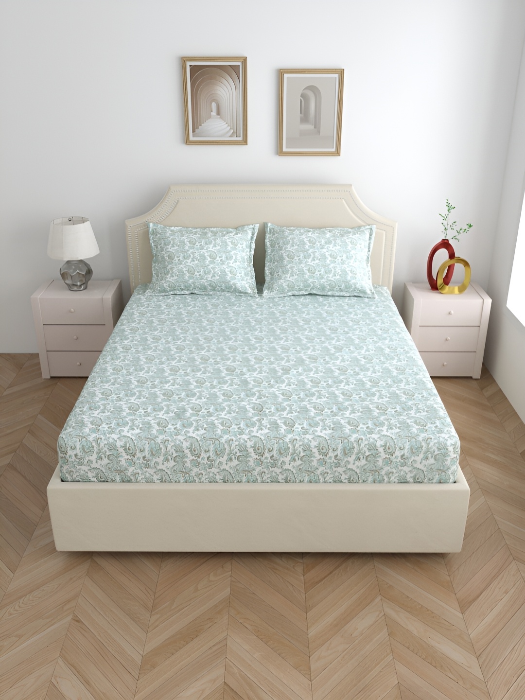 

Dreamscape Beige & Blue Floral Cotton 300 TC King Bedsheet With 2 Pillow Covers
