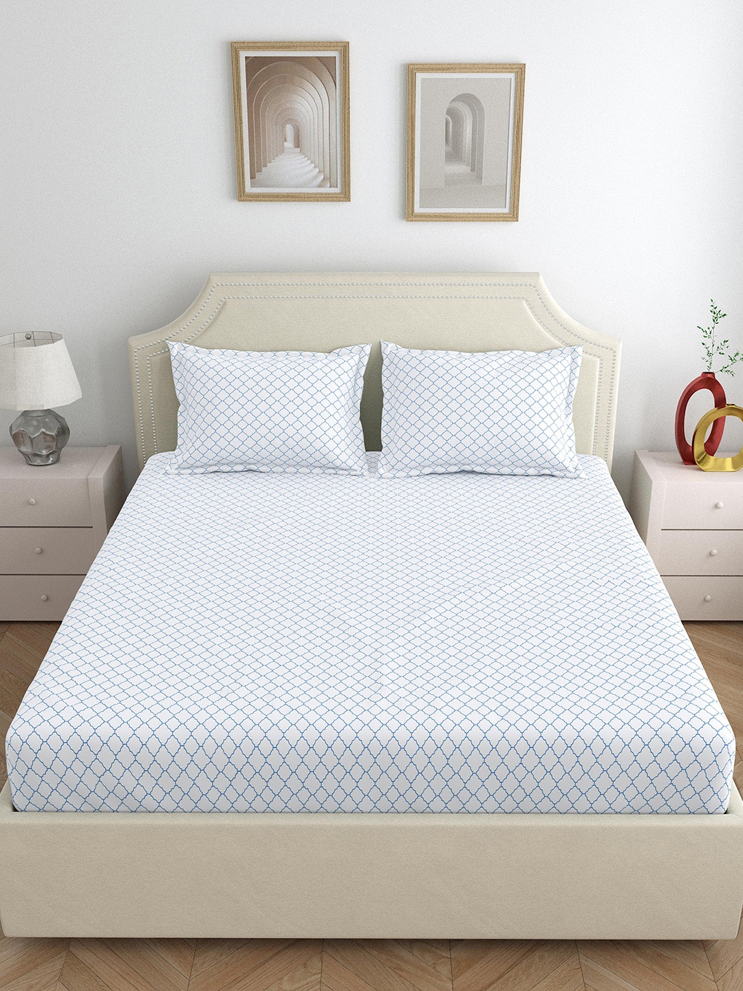 

Dreamscape White & Blue Ethnic Motifs Cotton 300 TC King Bedsheet With 2 Pillow Covers