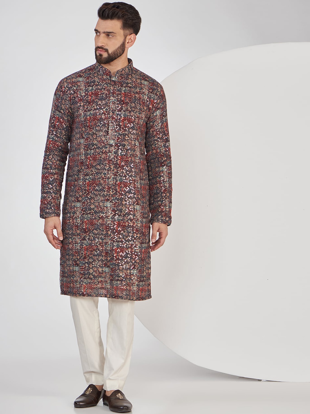 

KASBAH CLOTHING NISHCHAIY SAJDEH Men Floral Printed Flared Sleeves Thread Work Georgette Kurta, Multi