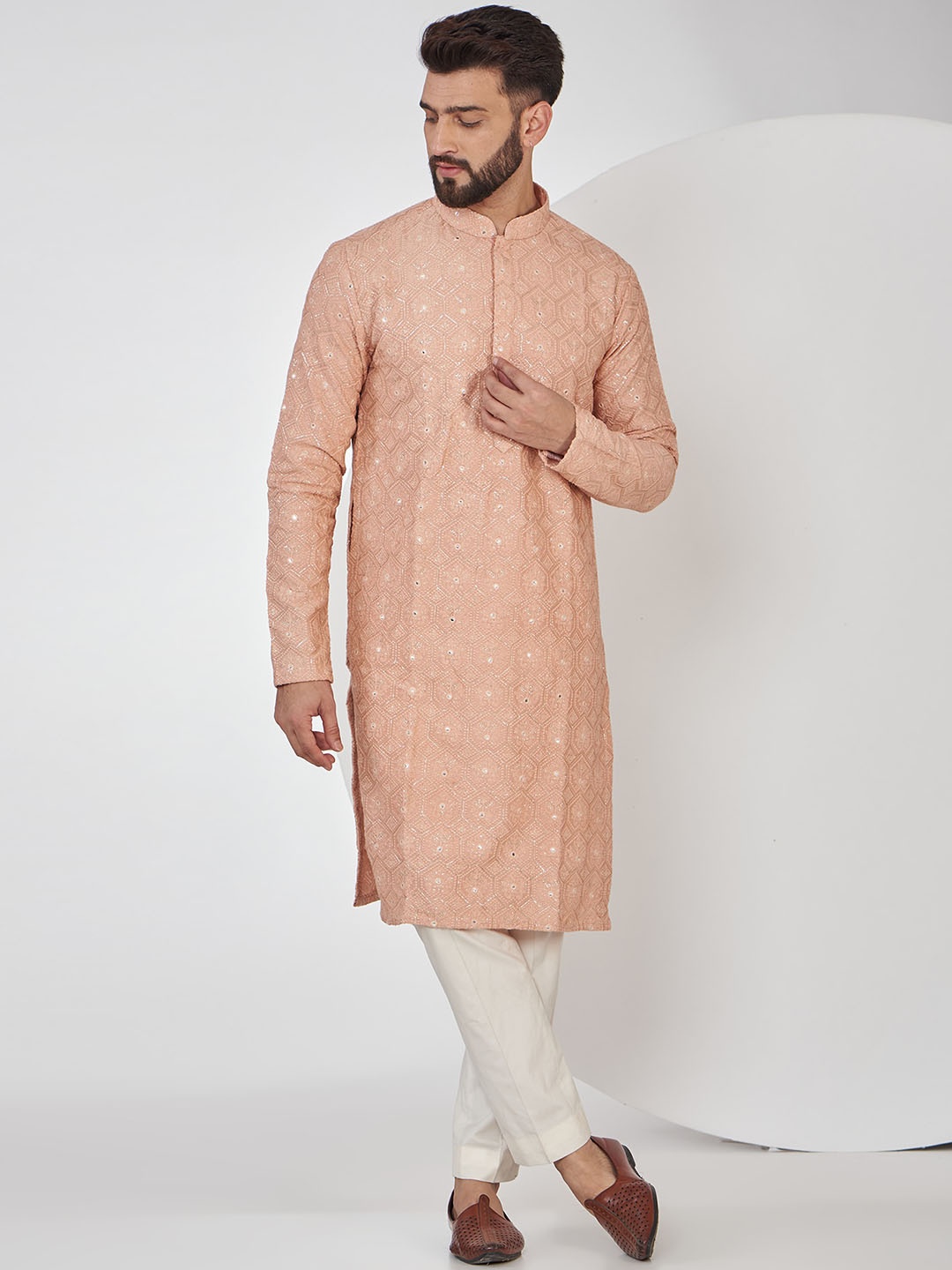 

KASBAH CLOTHING NISHCHAIY SAJDEH Men Thread Work Georgette Kurta, Peach