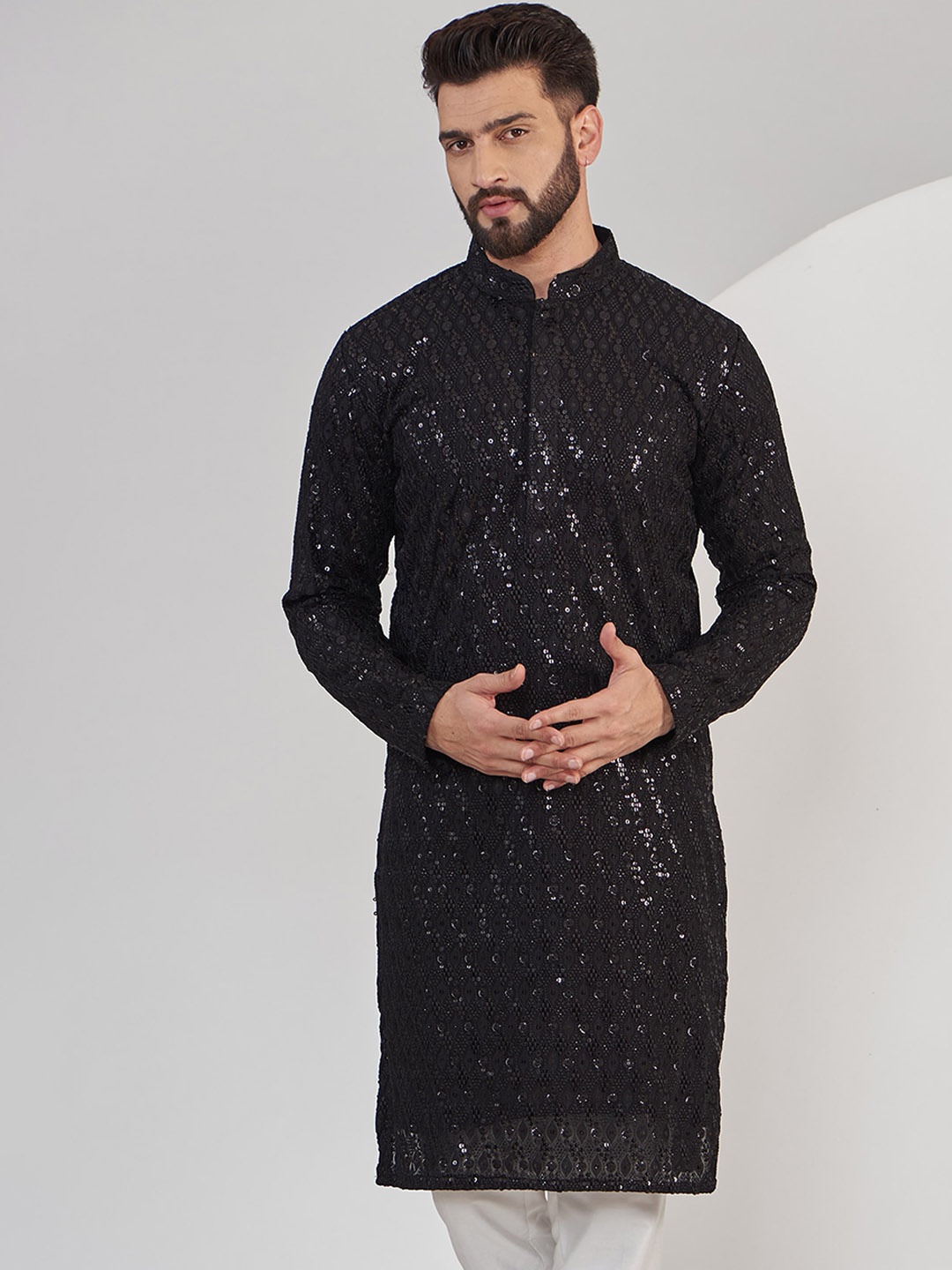 

KASBAH CLOTHING NISHCHAIY SAJDEH Men Flared Sleeves Chikankari Georgette Kurta, Black