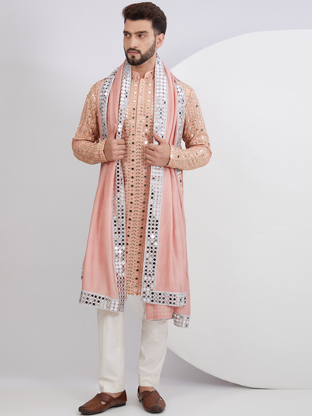 

KASBAH CLOTHING NISHCHAIY SAJDEH Men Thread Work Georgette Kurta, Peach