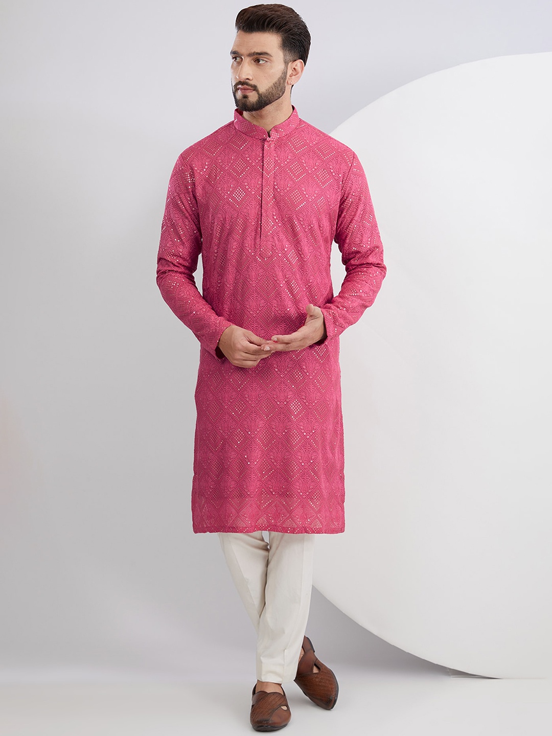 

KASBAH CLOTHING NISHCHAIY SAJDEH Men Thread Work Georgette Kurta, Pink