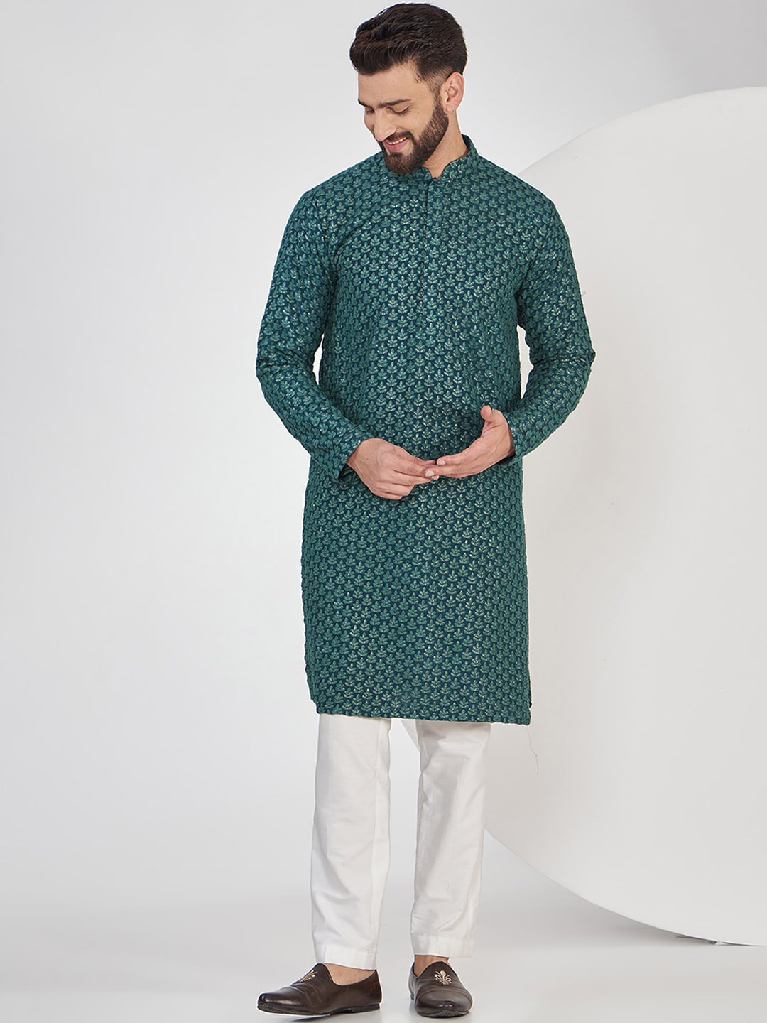 

KASBAH CLOTHING NISHCHAIY SAJDEH Men Geometric Chikankari Kurta, Green