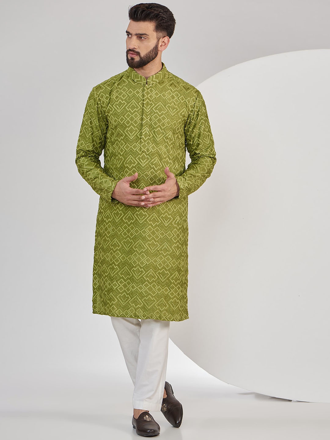 

KASBAH CLOTHING NISHCHAIY SAJDEH Men Thread Work Kurta, Green