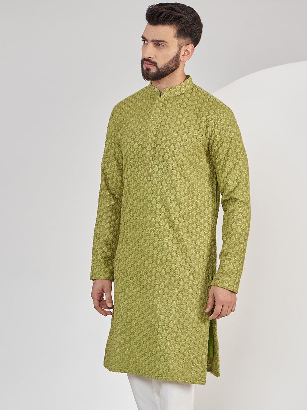 

KASBAH CLOTHING NISHCHAIY SAJDEH Men Geometric Thread Work Kurta, Green