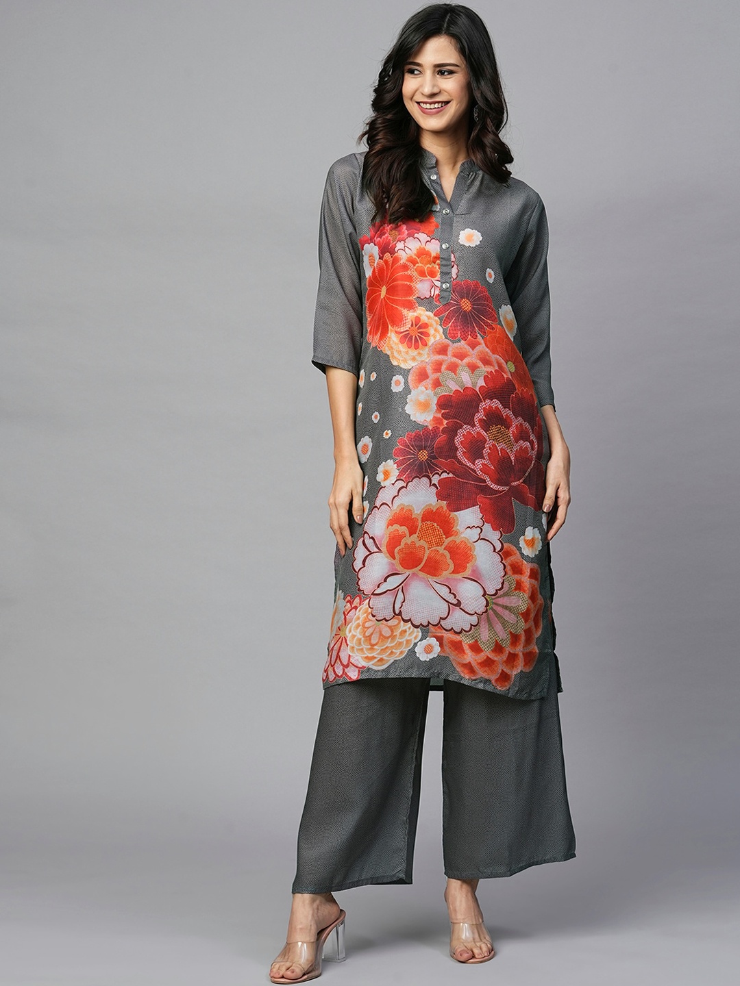 

Kiana House Of Fashion Floral Printed Regular Kurta with Palazzos, Grey
