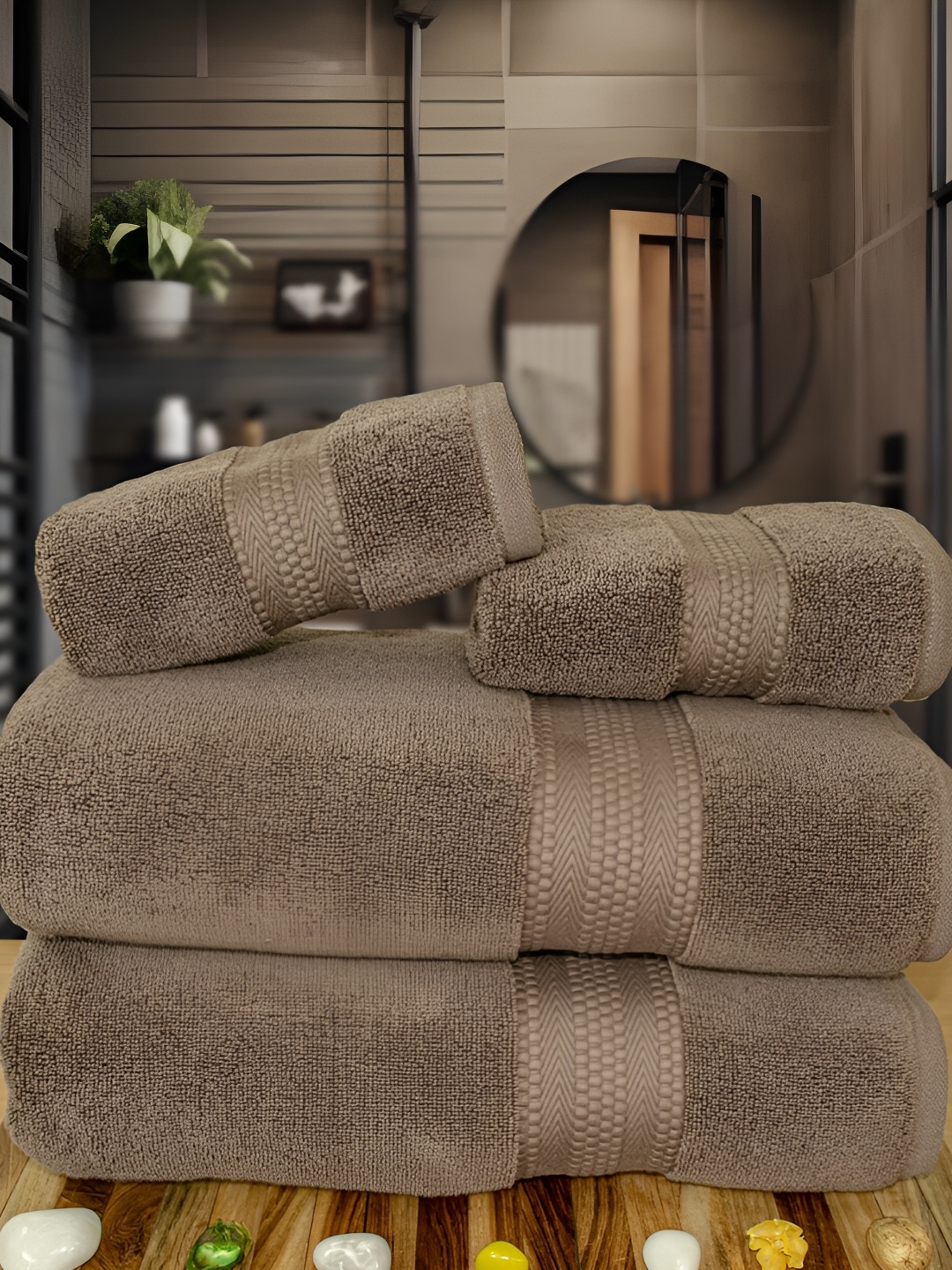 

RANGOLI Brown 4 Pieces Pure Cotton 625 GSM Towel Set