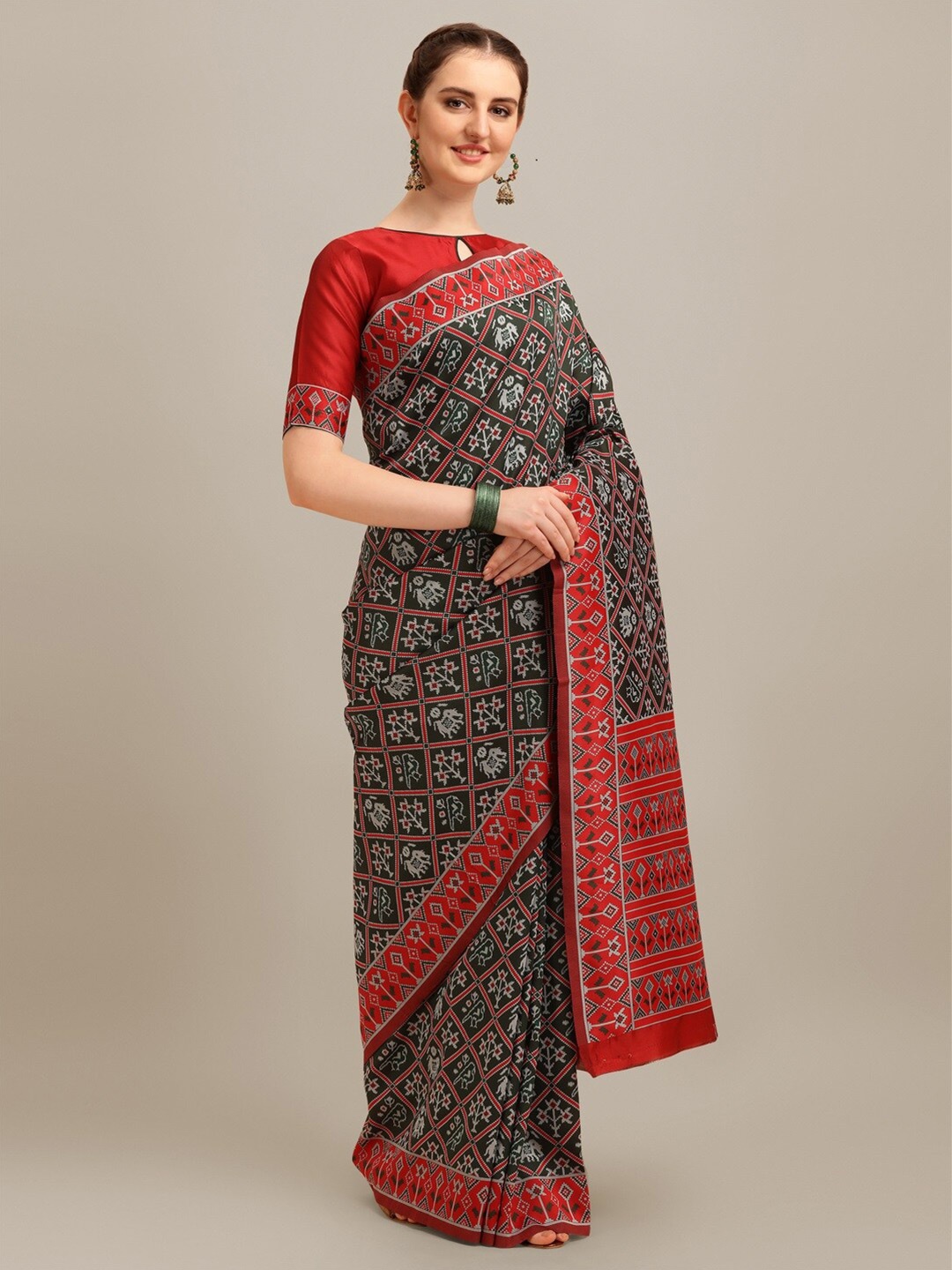 

KALINI Floral Printed Banarasi Saree, Green