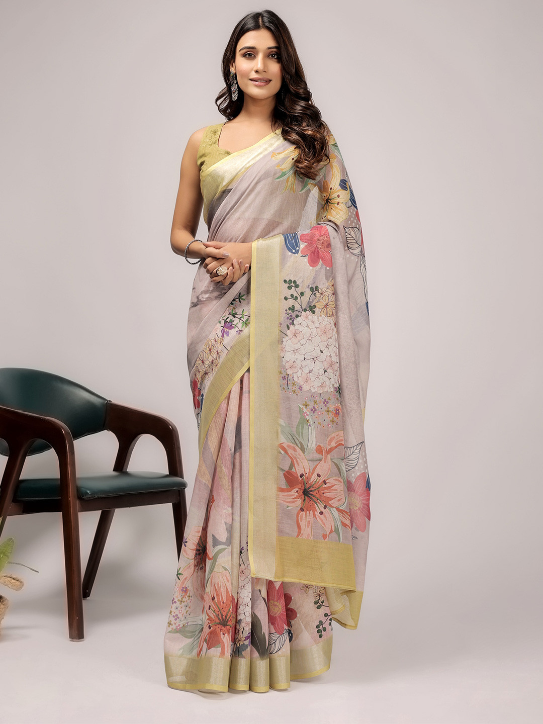 

RACHNA Floral Printed Zari Saree, Grey