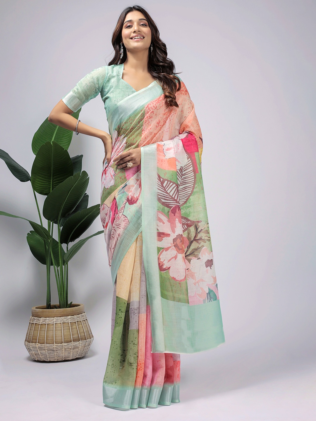 

RACHNA Floral Printed Zari Saree, Sea green