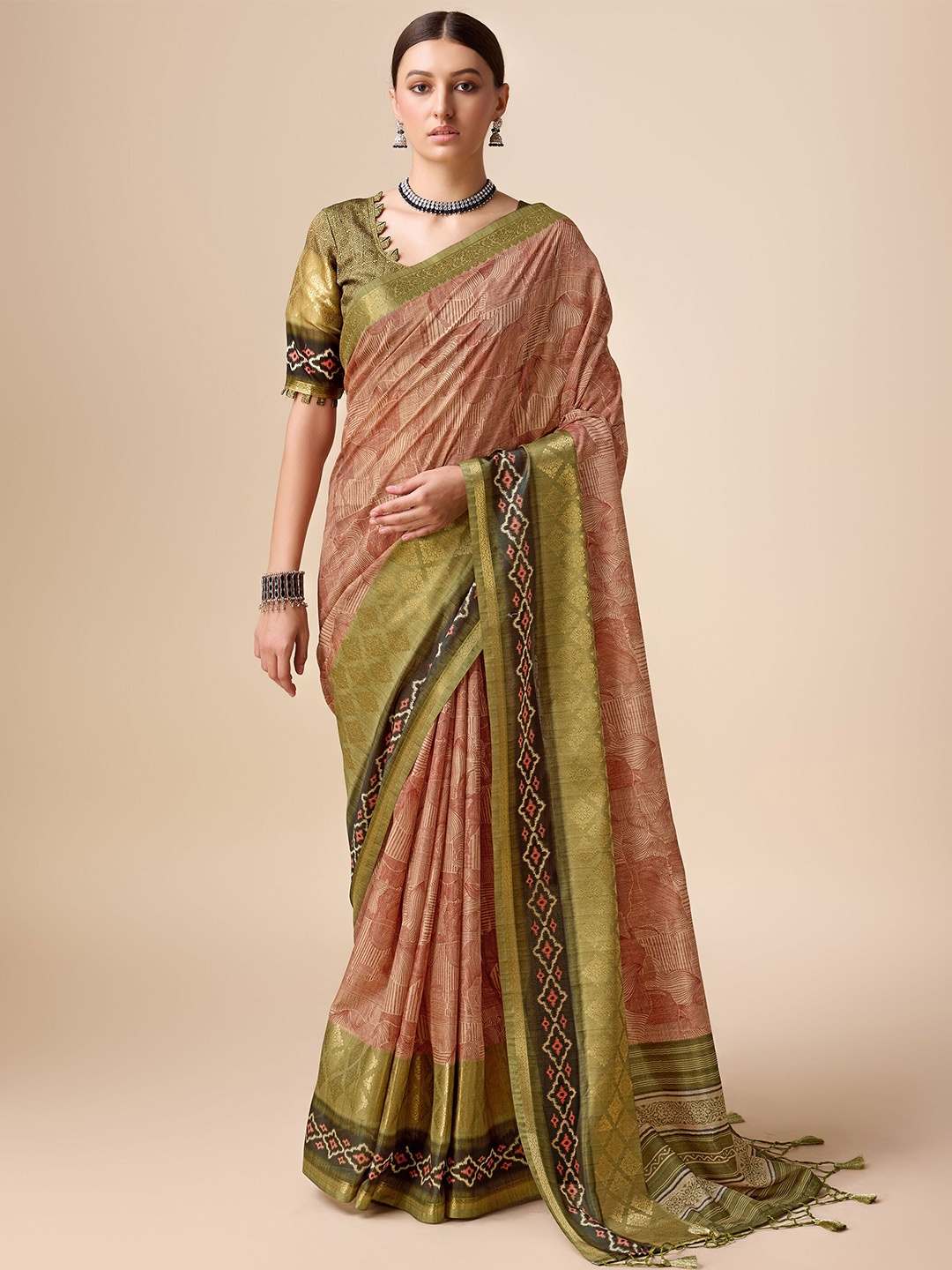 

Mitera Woven Design Zari Pure Silk Saree with Tassels, Green