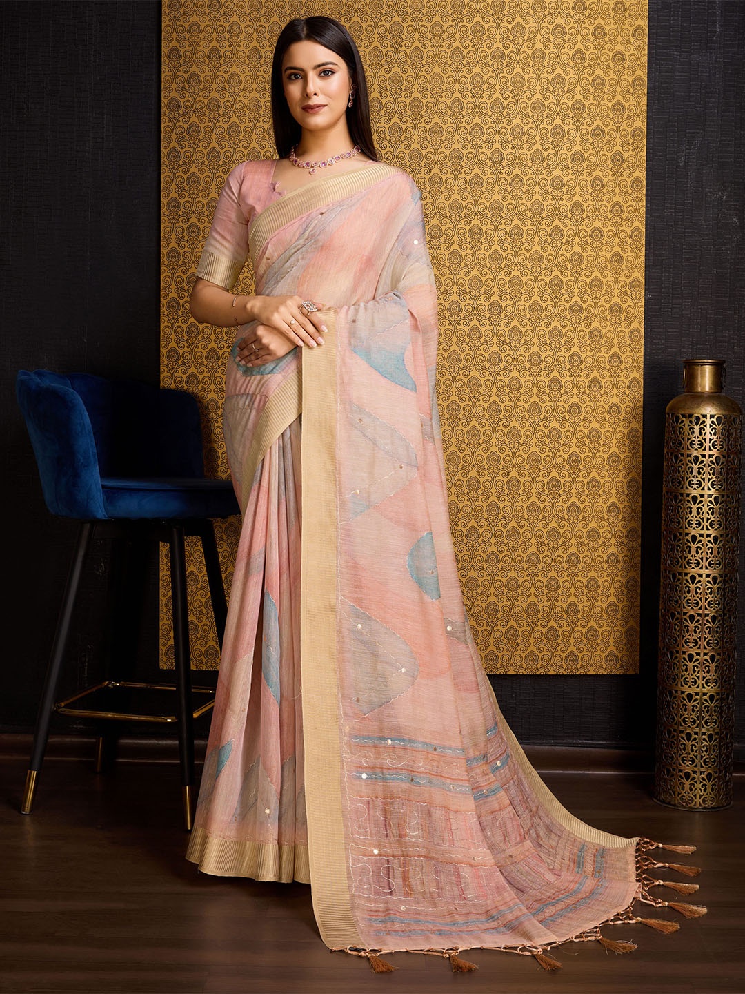 

Mitera Floral Zari Organza Saree, Peach