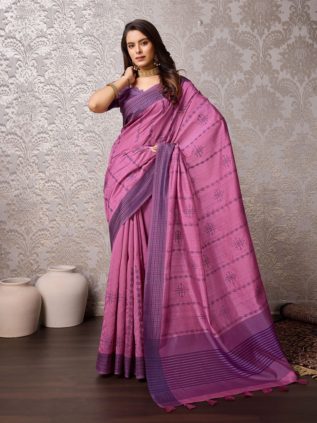 

Mitera Floral Printed Pure Silk Saree with Tassels, Pink