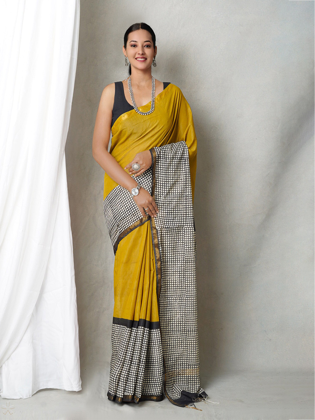 

Unnati Silks Bagh Zari Silk Cotton Bagh Saree, Yellow