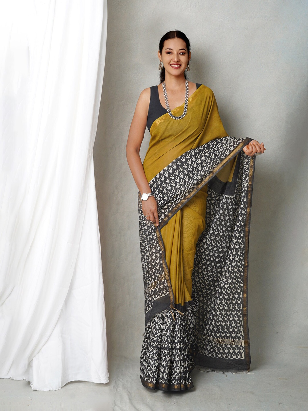 

Unnati Silks Bagh Zari Printed Silk Cotton Bagh Saree, Green