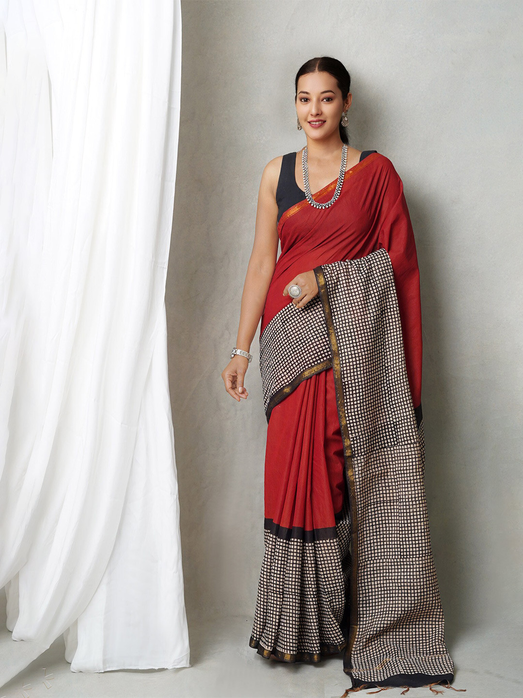 

Unnati Silks Bagh Printed Zari Silk Cotton Bagh Saree, Red