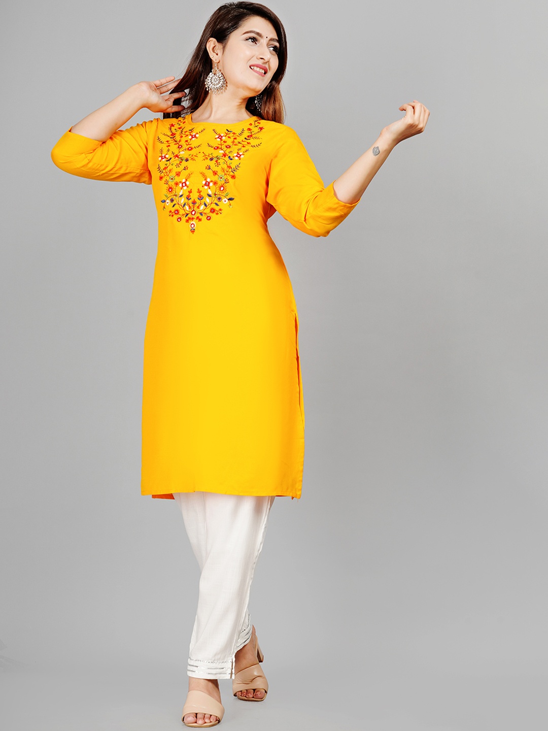 

SIPET Floral Yoke Design Thread Work Straight Kurta With Trousers, Yellow