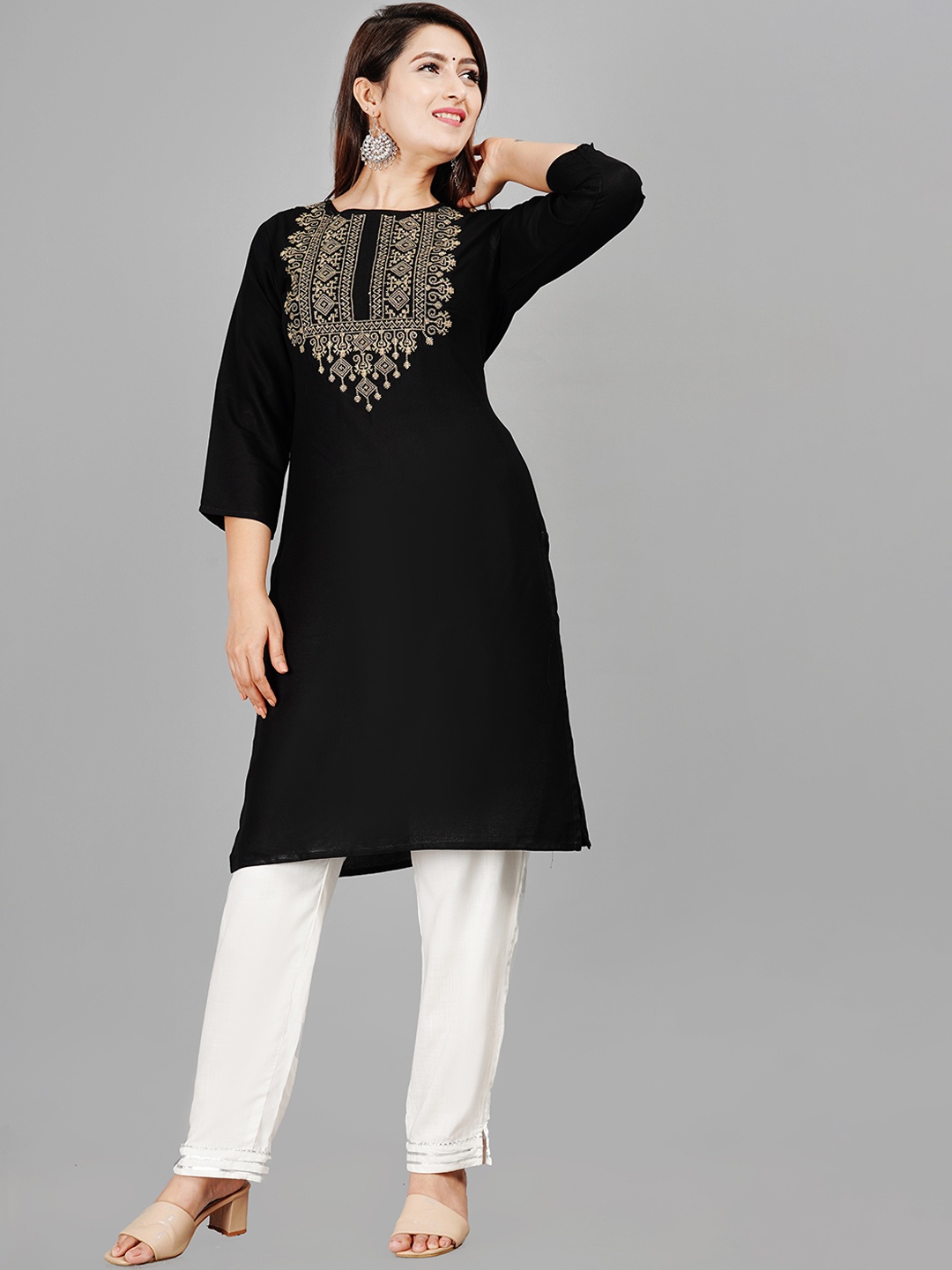 

SIPET Floral Yoke Design Regular Thread Work Straight Kurta with Trouser, Black