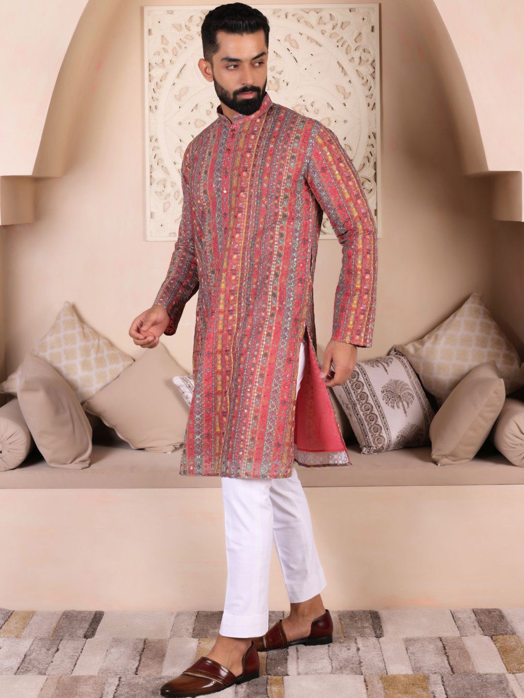 

Lightpole Men Ethnic Motifs Thread Work Handloom Kurta, Red