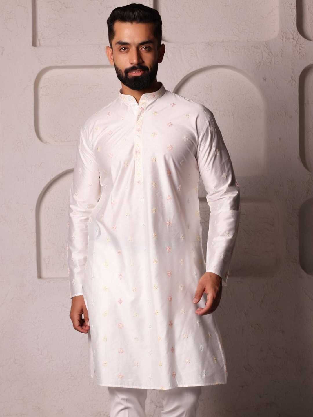 

Lightpole Men Handloom Kurta, White