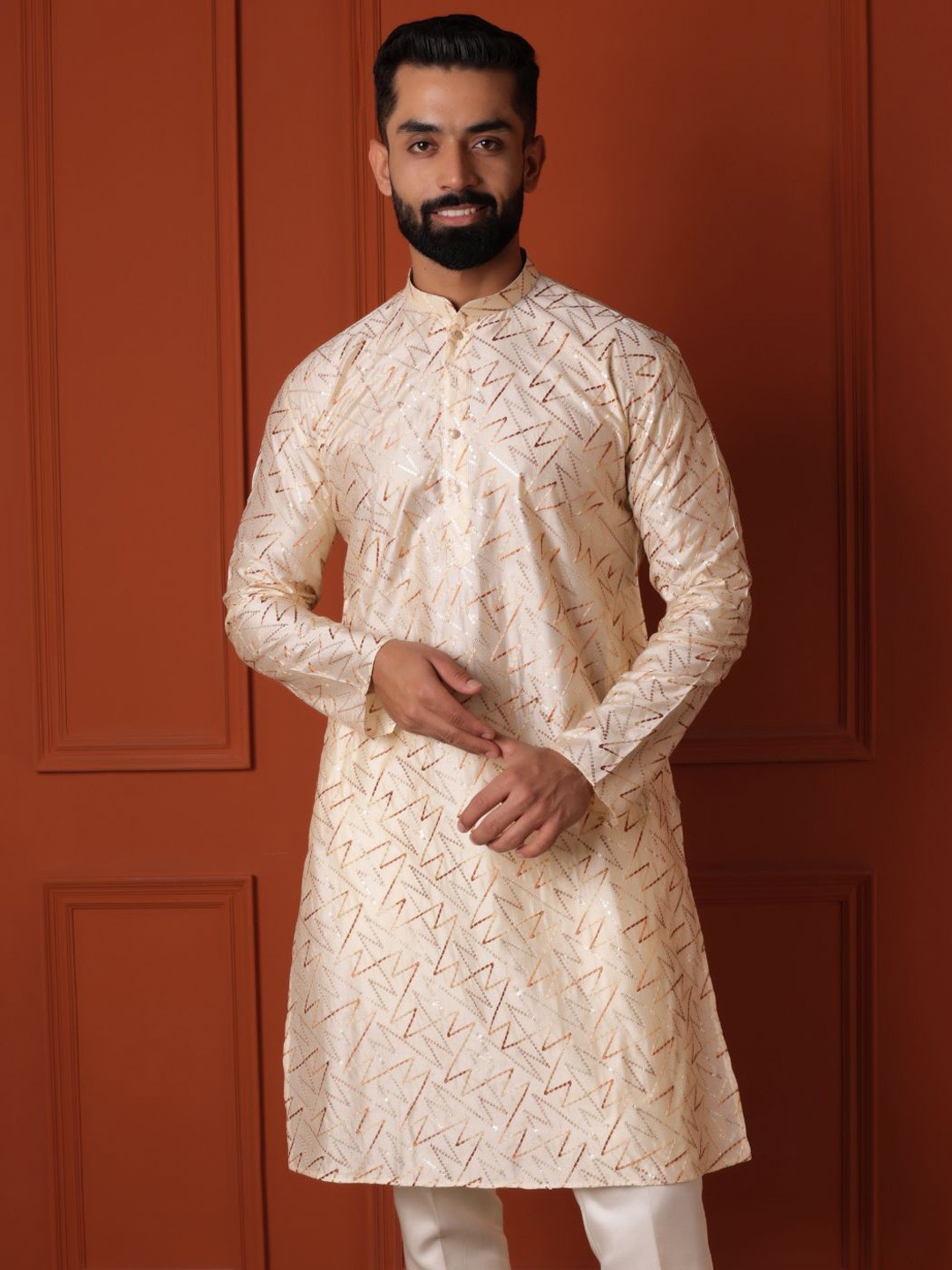 

Lightpole Men Ethnic Motifs Printed Thread Work Handloom Kurta, Cream