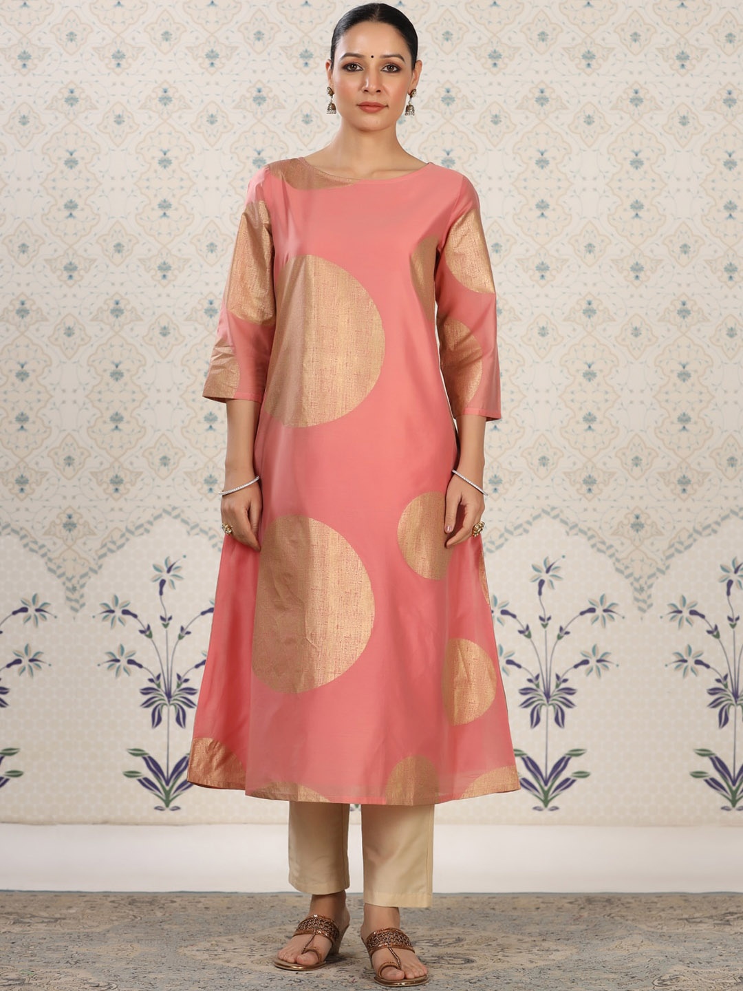 

Ode by House of Pataudi Women Floral Colourblocked Kurta, Coral