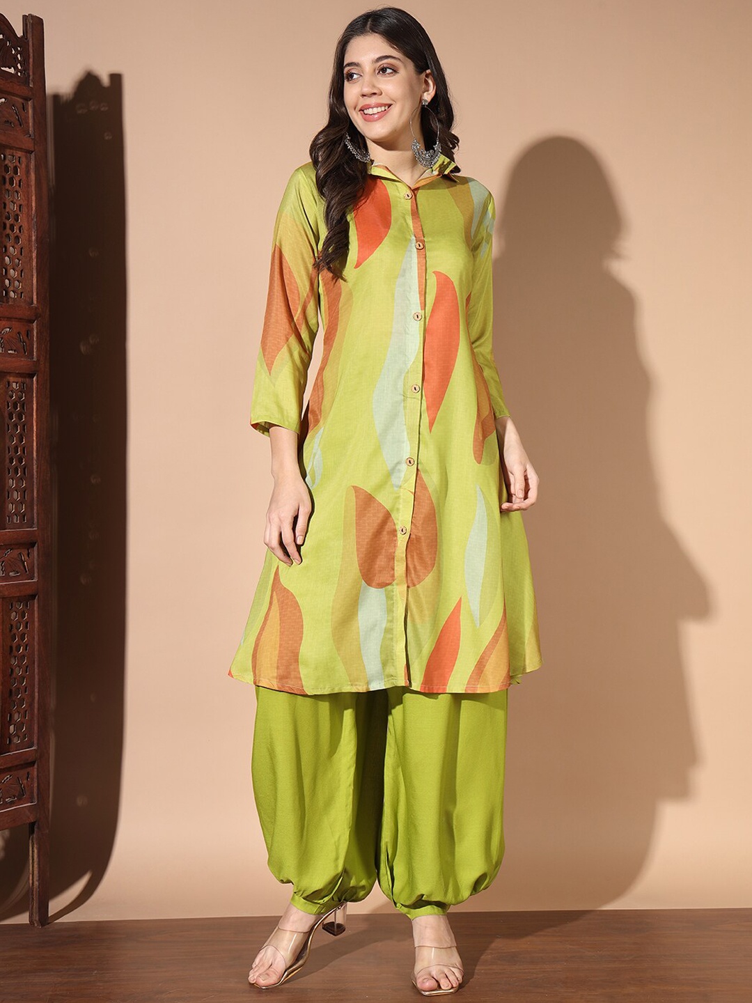 

MORLY Shirt Collar Ethnic Motifs Printed Regular Kurta with Salwar, Green